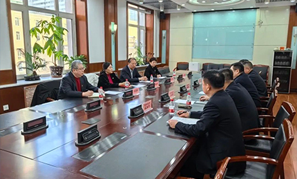 K8凯发国际旗舰厅董事长胡晓萍、总裁芦传有赴黑龙江省药品监督管理局座谈交流